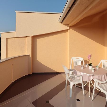 City Pool Apartments نوفاليا المظهر الخارجي الصورة