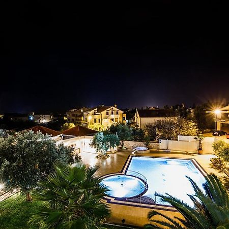 City Pool Apartments نوفاليا المظهر الخارجي الصورة