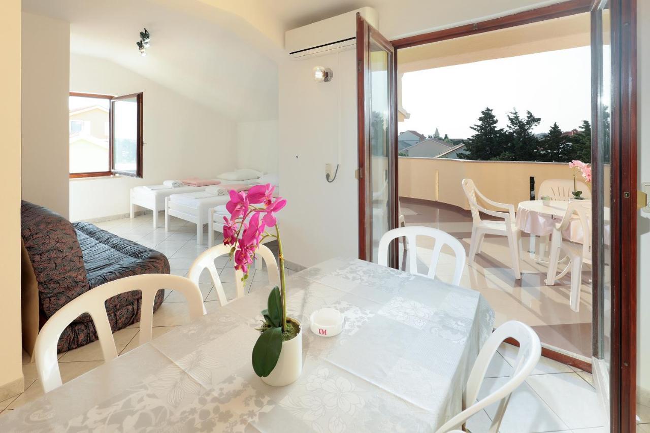 City Pool Apartments نوفاليا المظهر الخارجي الصورة