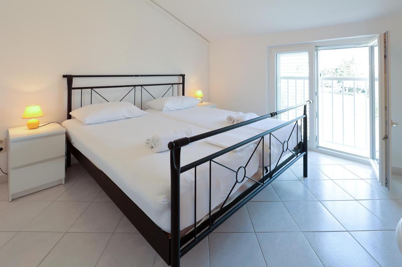 City Pool Apartments نوفاليا المظهر الخارجي الصورة