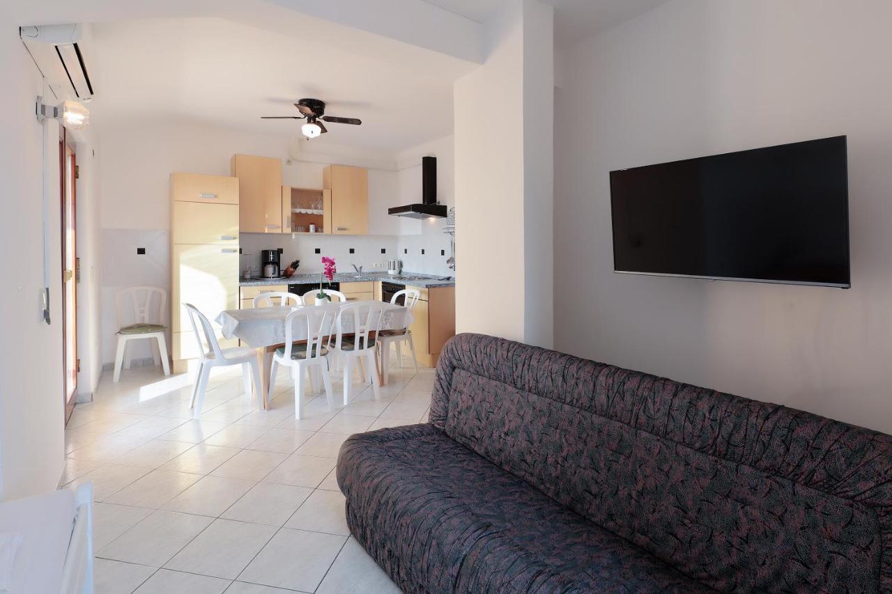 City Pool Apartments نوفاليا المظهر الخارجي الصورة