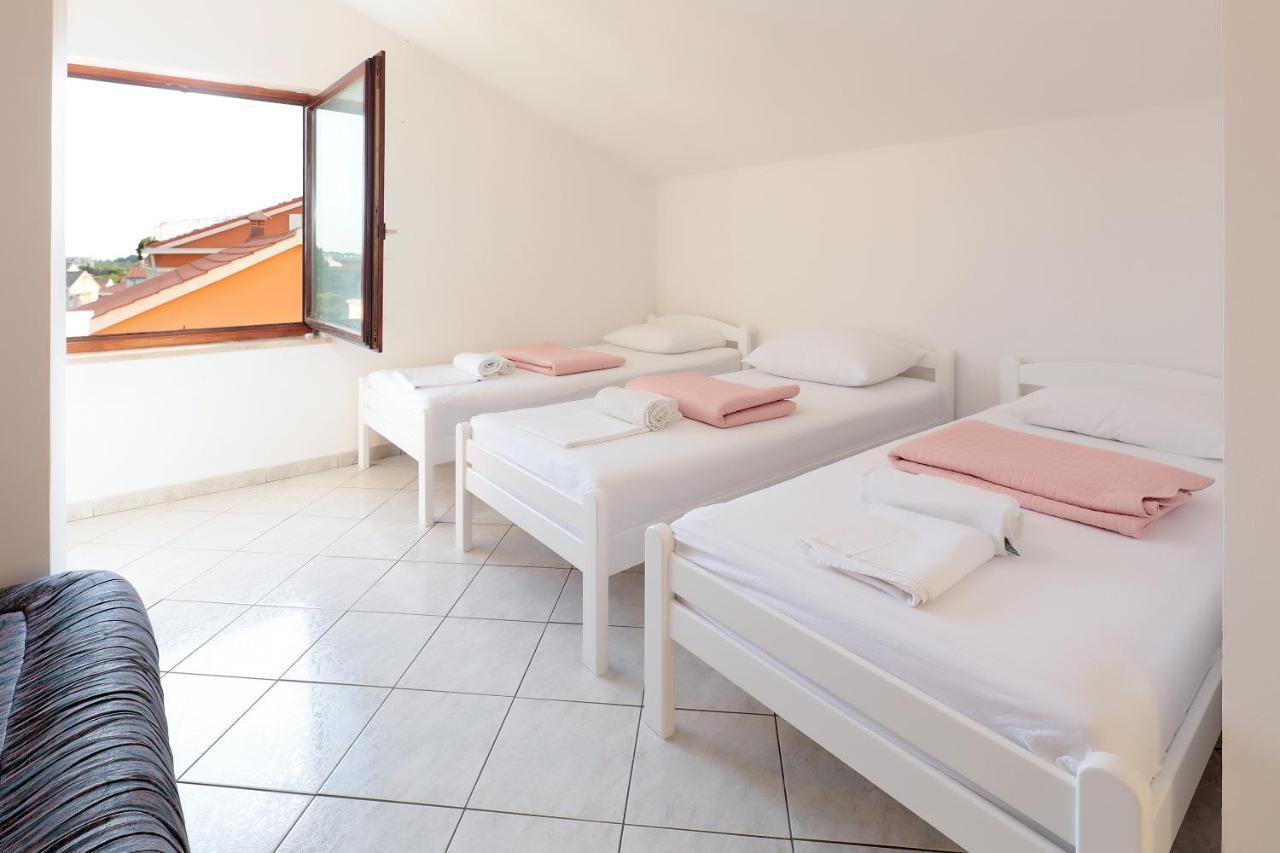 City Pool Apartments نوفاليا المظهر الخارجي الصورة