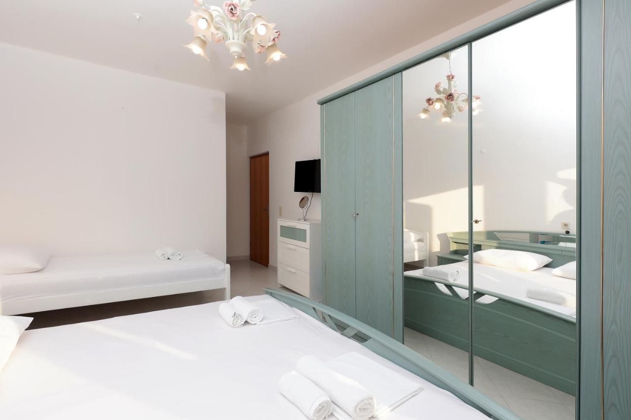City Pool Apartments نوفاليا المظهر الخارجي الصورة