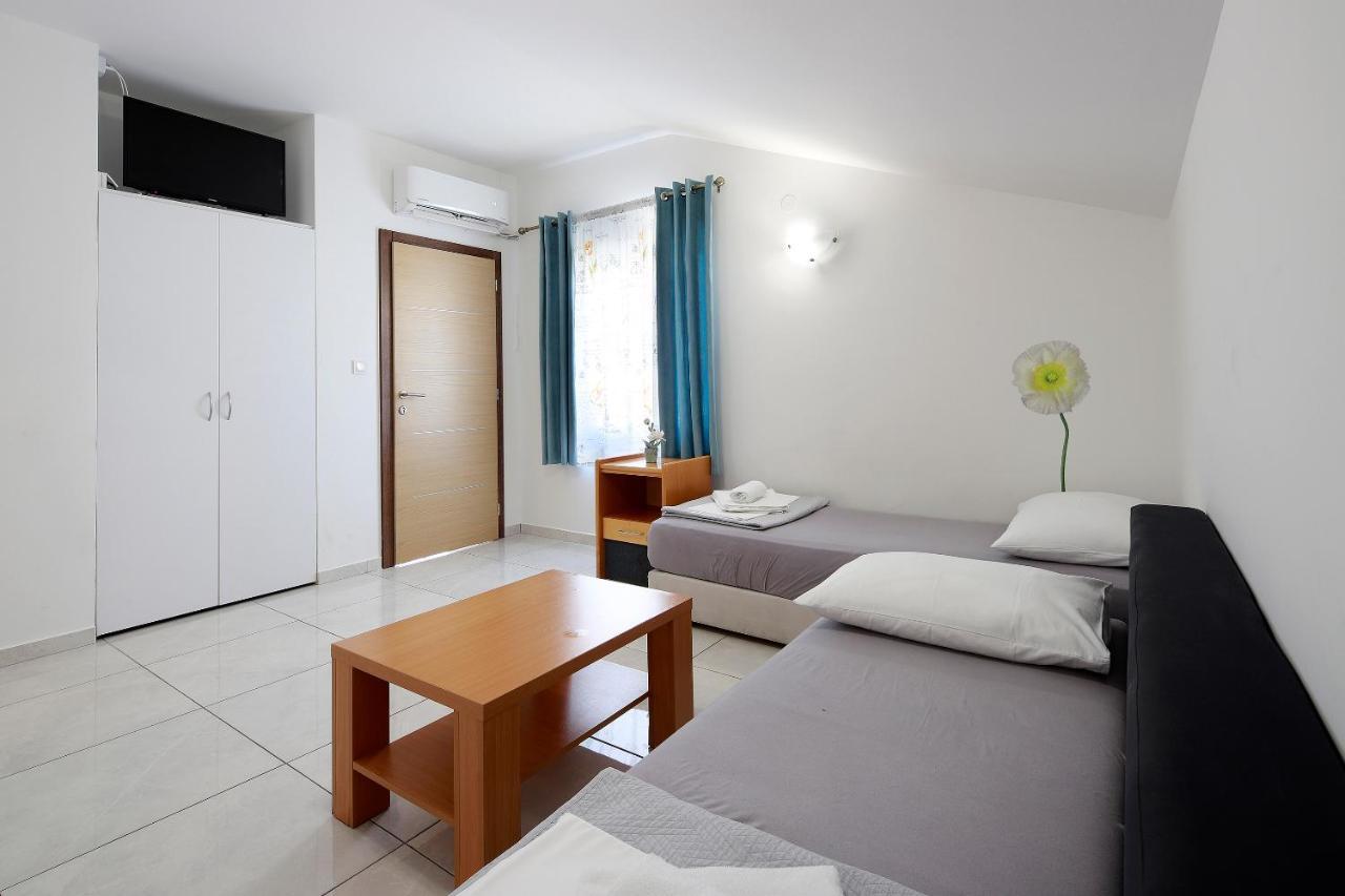 City Pool Apartments نوفاليا المظهر الخارجي الصورة
