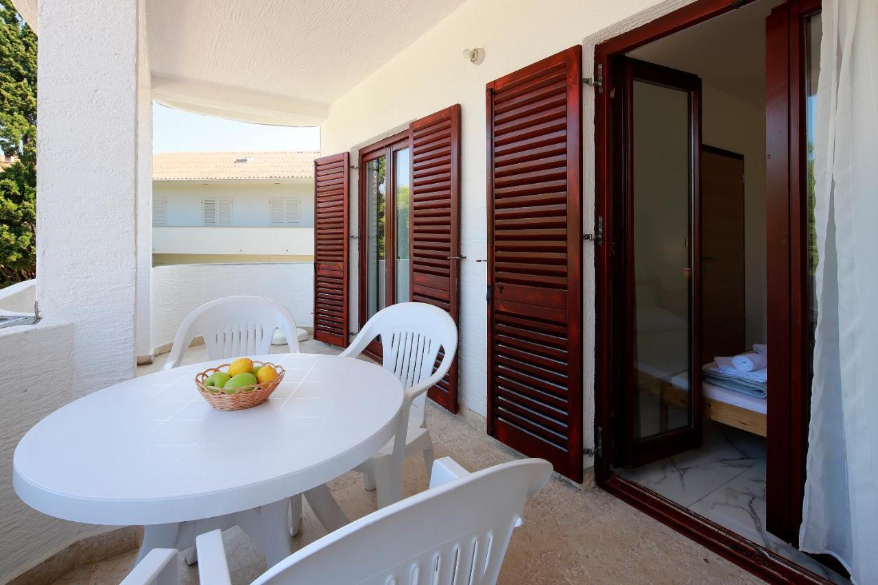 City Pool Apartments نوفاليا المظهر الخارجي الصورة