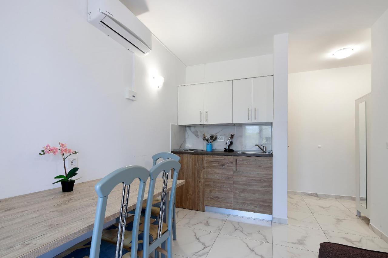City Pool Apartments نوفاليا المظهر الخارجي الصورة
